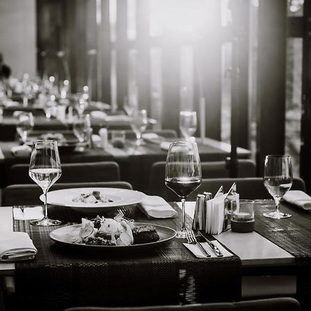Hotel Privo Târgu-Mureş Eksteriør bilde