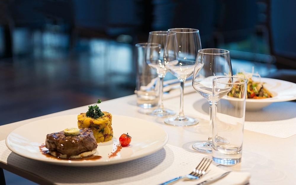 Hotel Privo Târgu-Mureş Eksteriør bilde