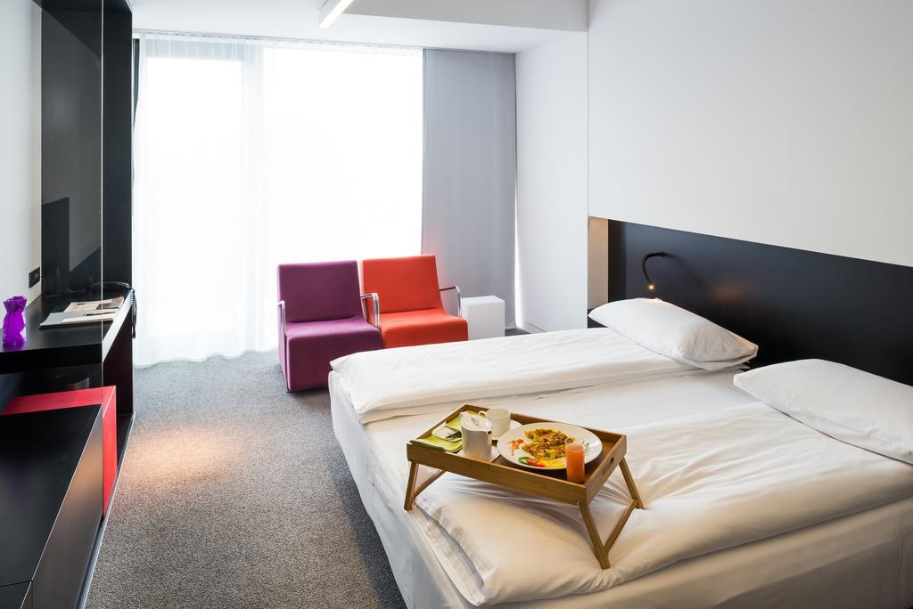 Hotel Privo Târgu-Mureş Eksteriør bilde