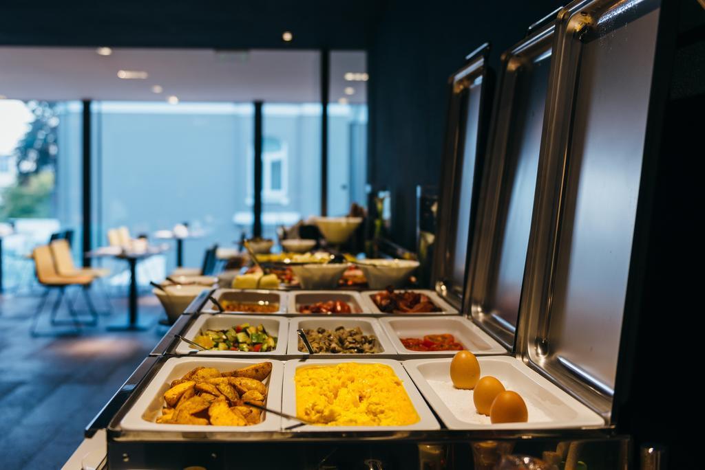 Hotel Privo Târgu-Mureş Eksteriør bilde